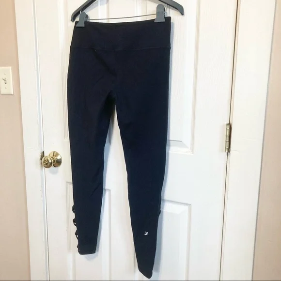 Glyder High Rise Black Criss Cross Lattice Hem Leggings Size Medium - Picture 4 of 9